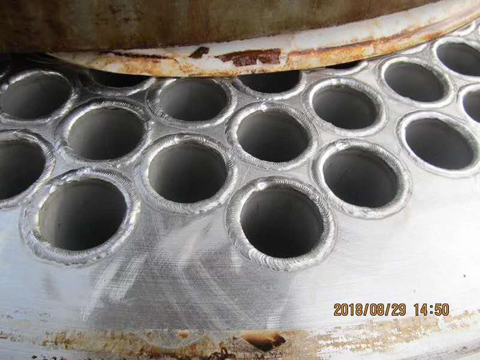 列管換熱器常規(guī)維護(hù)實(shí)拍 列管換熱器常規(guī)維護(hù)實(shí)拍